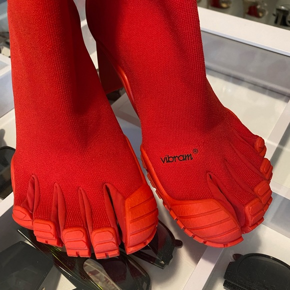 NEW LIMITED EDITION Balenciaga x Vibram Heeled Toe Shoes Extra RARE COLOR - Picture 5 of 5